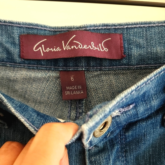 Gloria Vanderbilt Amanda jeans - Picture 1 of 6